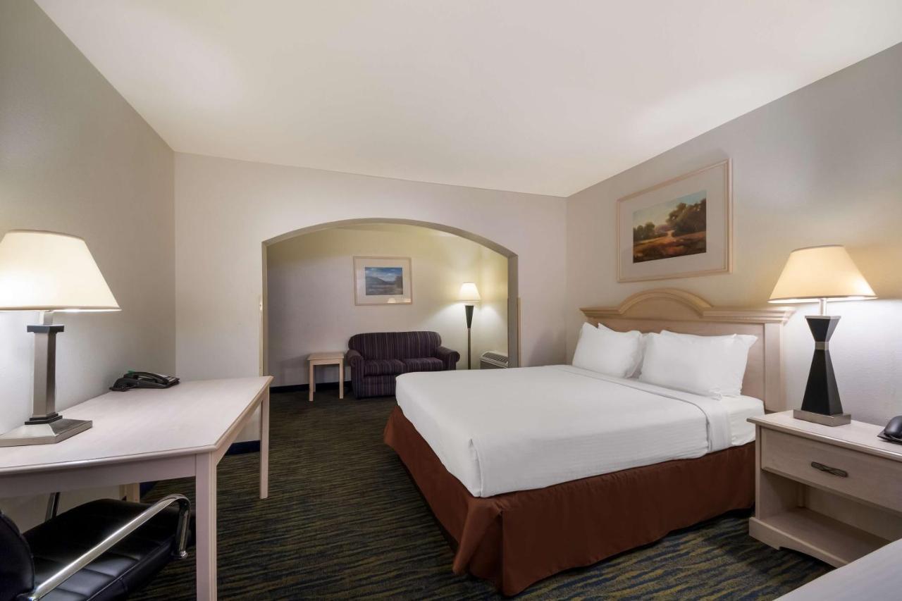 Surestay Hotel By Best Western Falfurrias Eksteriør billede